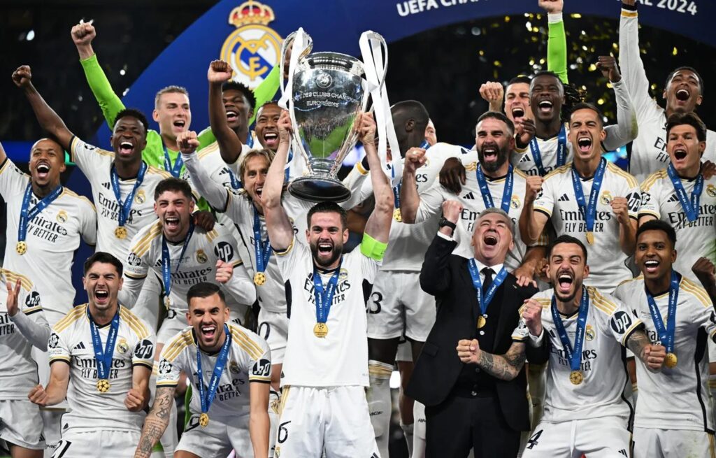 Real Madryt triumfujący z Lidze Mistrzów 2023/24/fot. Getty