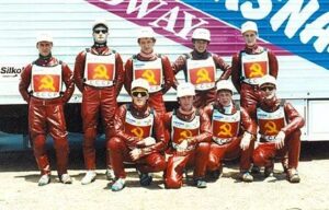 Reprezentacja ZSRR na żużlu w 1990 roku, Rene Aas pierwszy od prawej w górnym rzędzie